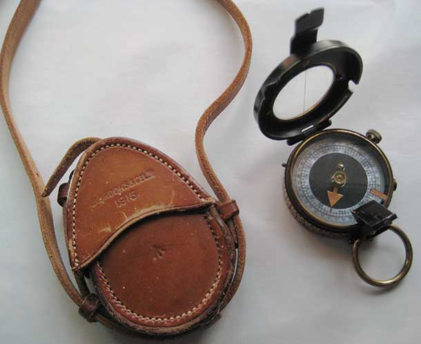 1915 Army Compass